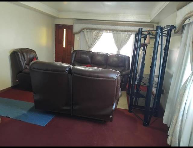 5 BEDROOM HOUSE FOR SALE IN MTHATHA CENTRAL